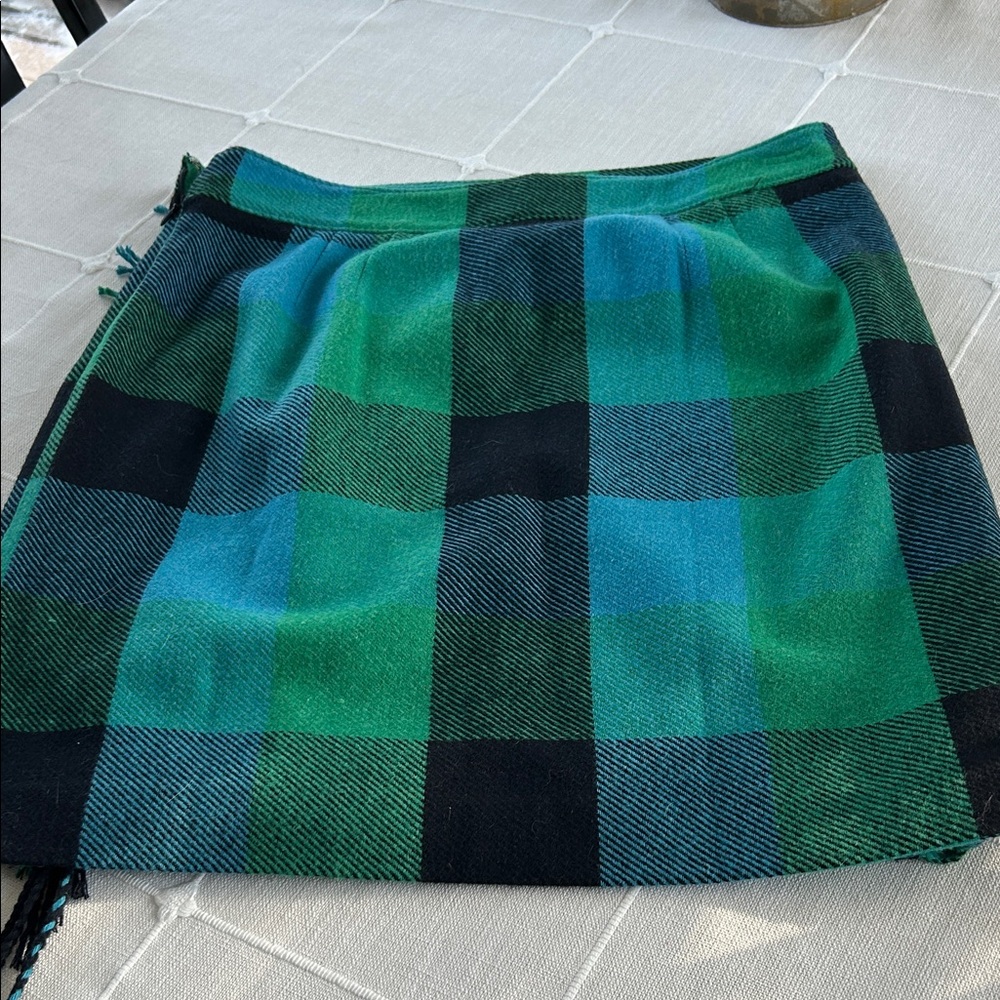Talbots Plaid Skirt in Blue and Green - Picture 4 of 8